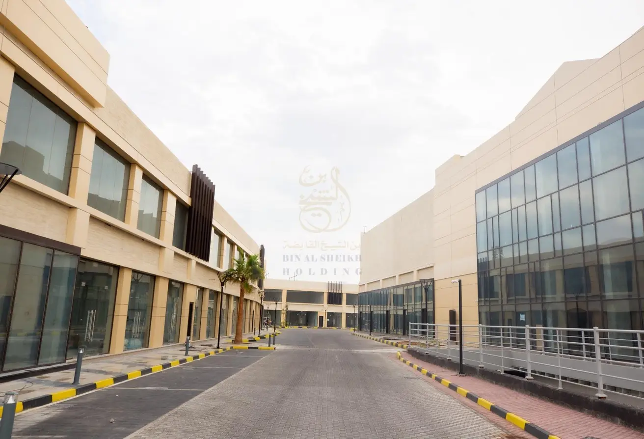Retail Shop - Bin Al Sheikh Plaza