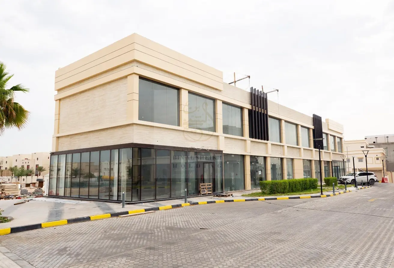Retail Shop - Bin Al Sheikh Plaza