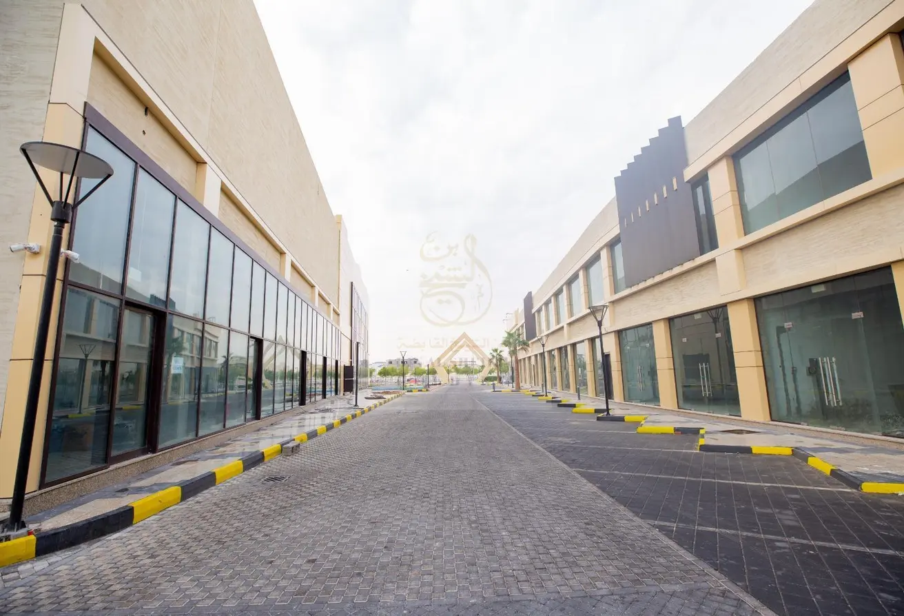 Retail Shop - Bin Al Sheikh Plaza