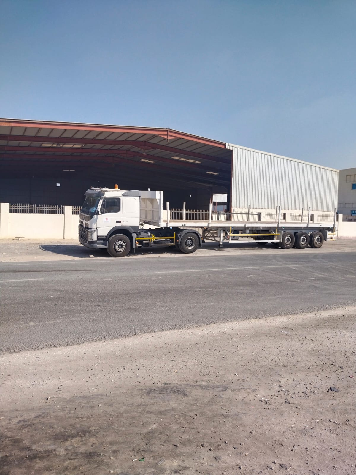 Garage And Work shop For Rent In Berkat Al Awamer