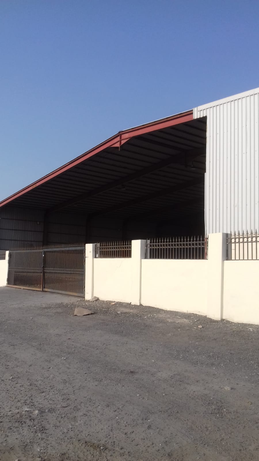 Garage And Work shop For Rent In Berkat Al Awamer