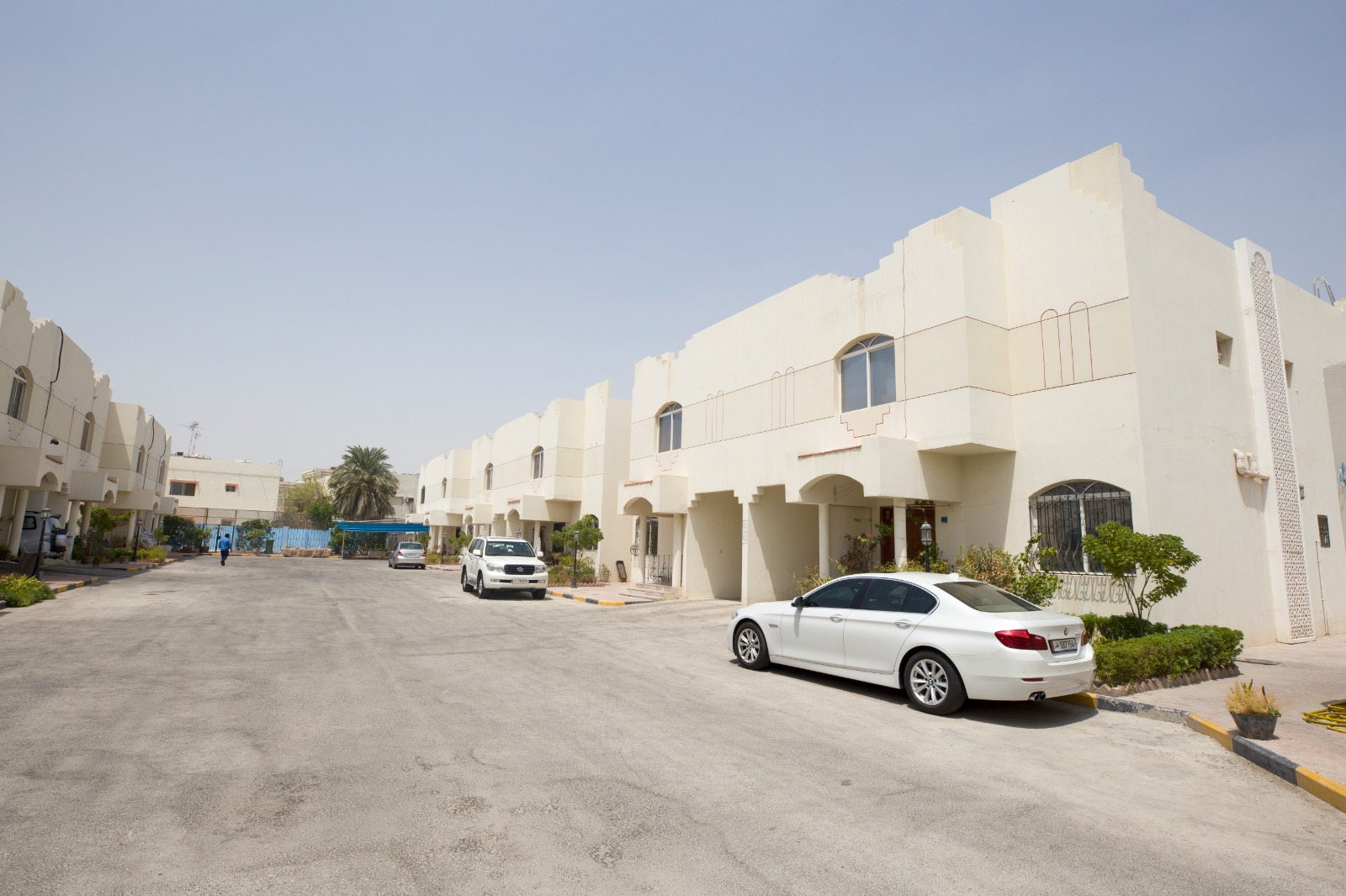 Very Nice compound situated in Old Airport.