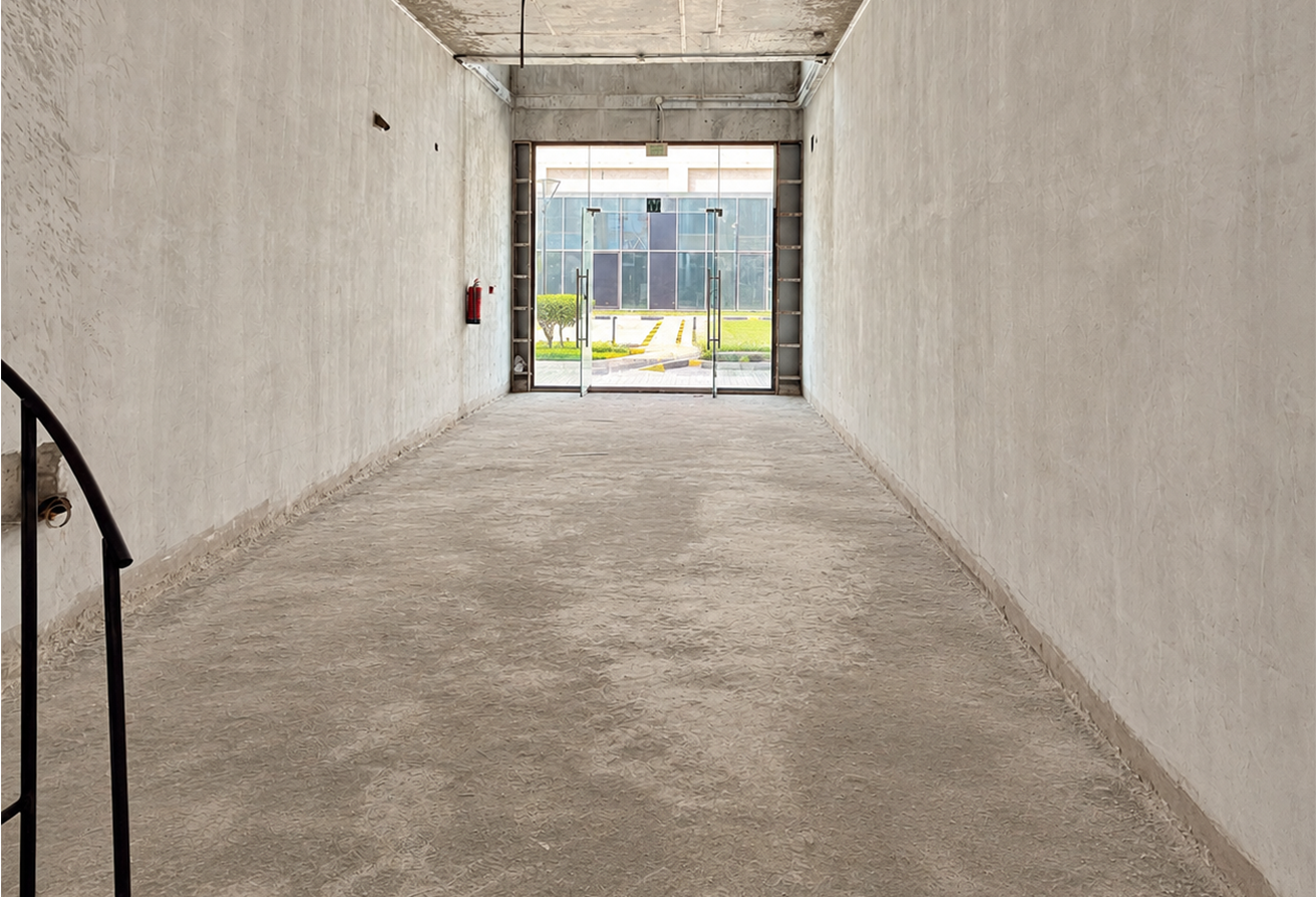 Shops 80SQM  for rent in bin al sheikh plaza